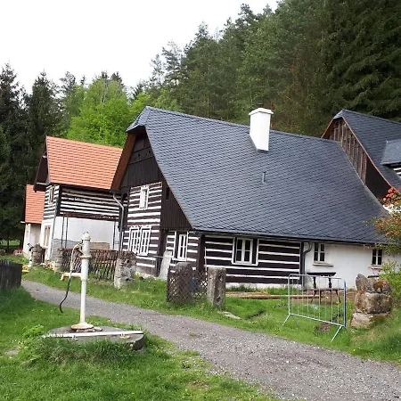 Hlucov Lesni Ferienhaus *