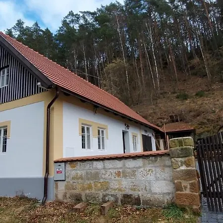 Hlucov Lesni Holiday home