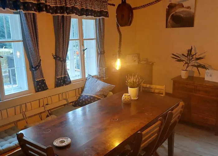Feriehus Hlucov Lesni Kokorin
